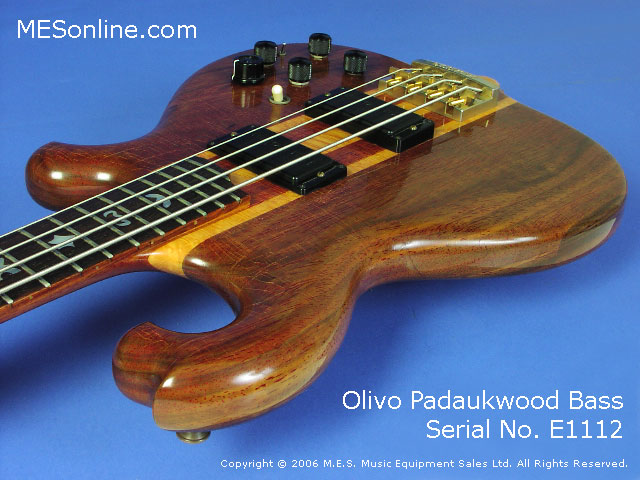 Olivo Front, Close-D
